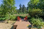 Beautiful deck to enjoy coffee in the morning or just a place to relax and watch wildlife.